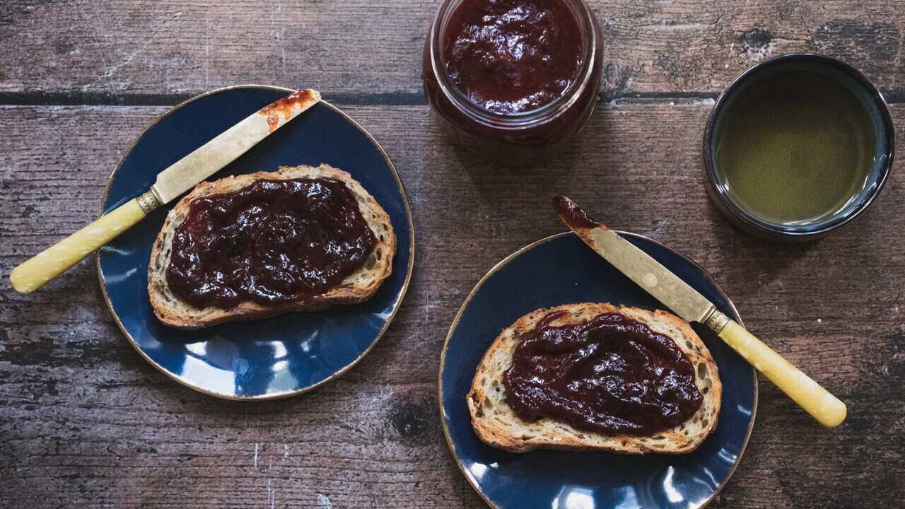 Plum butter while you sleep