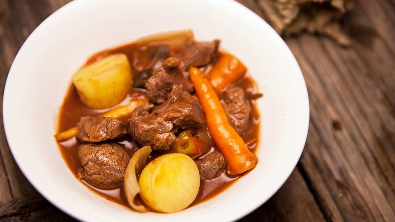 Bush kangaroo stew