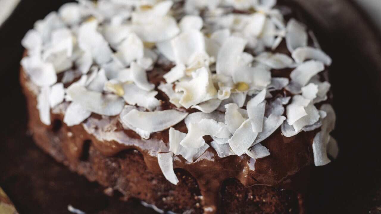 Vegan choc penut butter cake