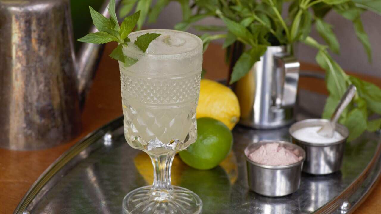 Indian nimbu pani drink