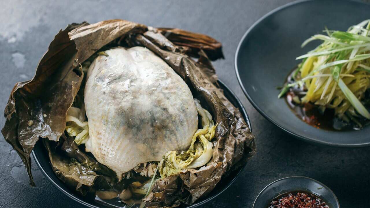 Lotus leaf chicken crown