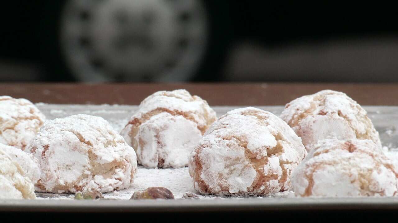 Enzo Oliveri's almond dolcetti 