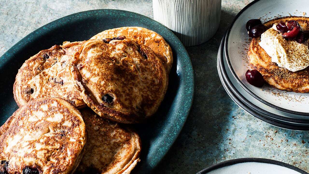 Cherry spelt cakes