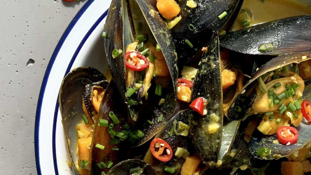 Curried mussels