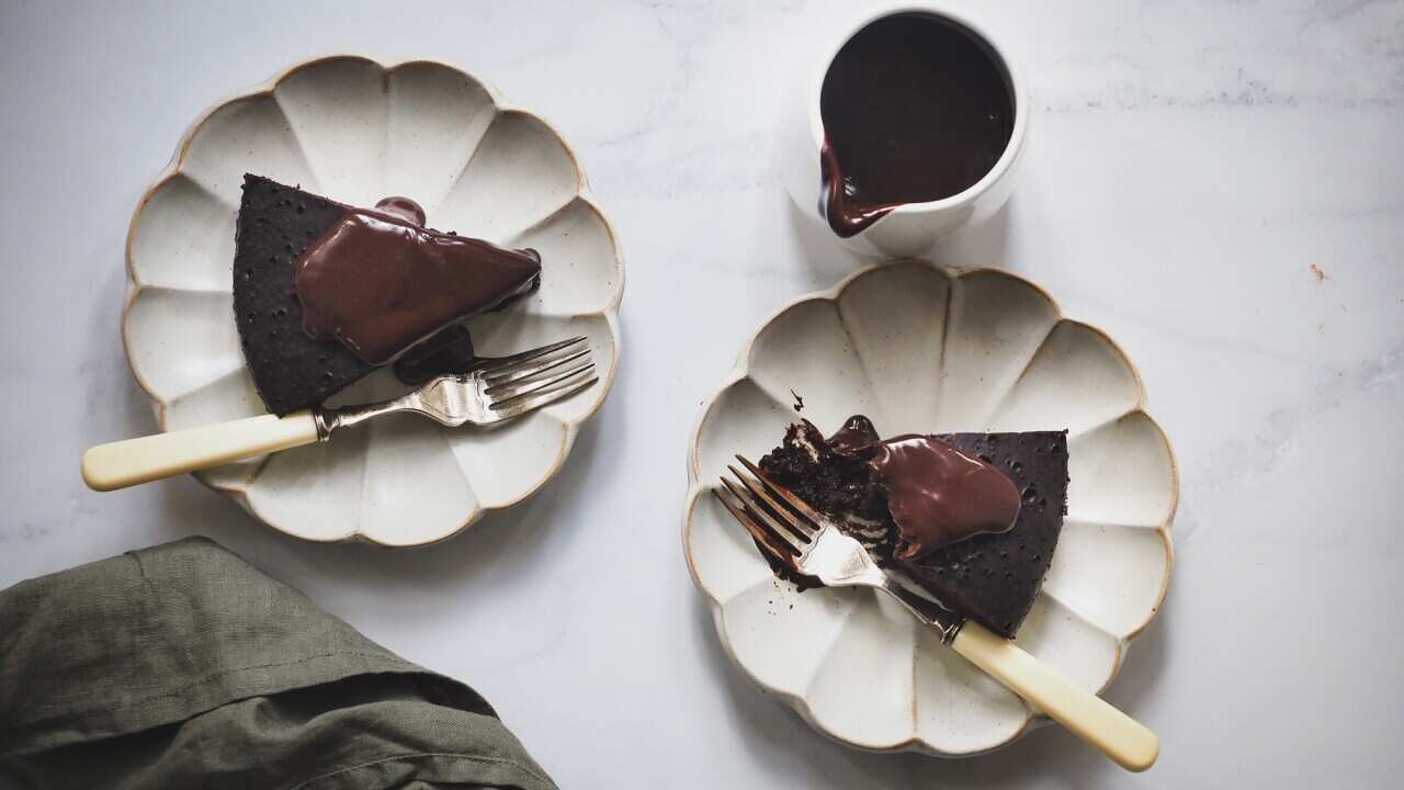 Steamed chocolate cake