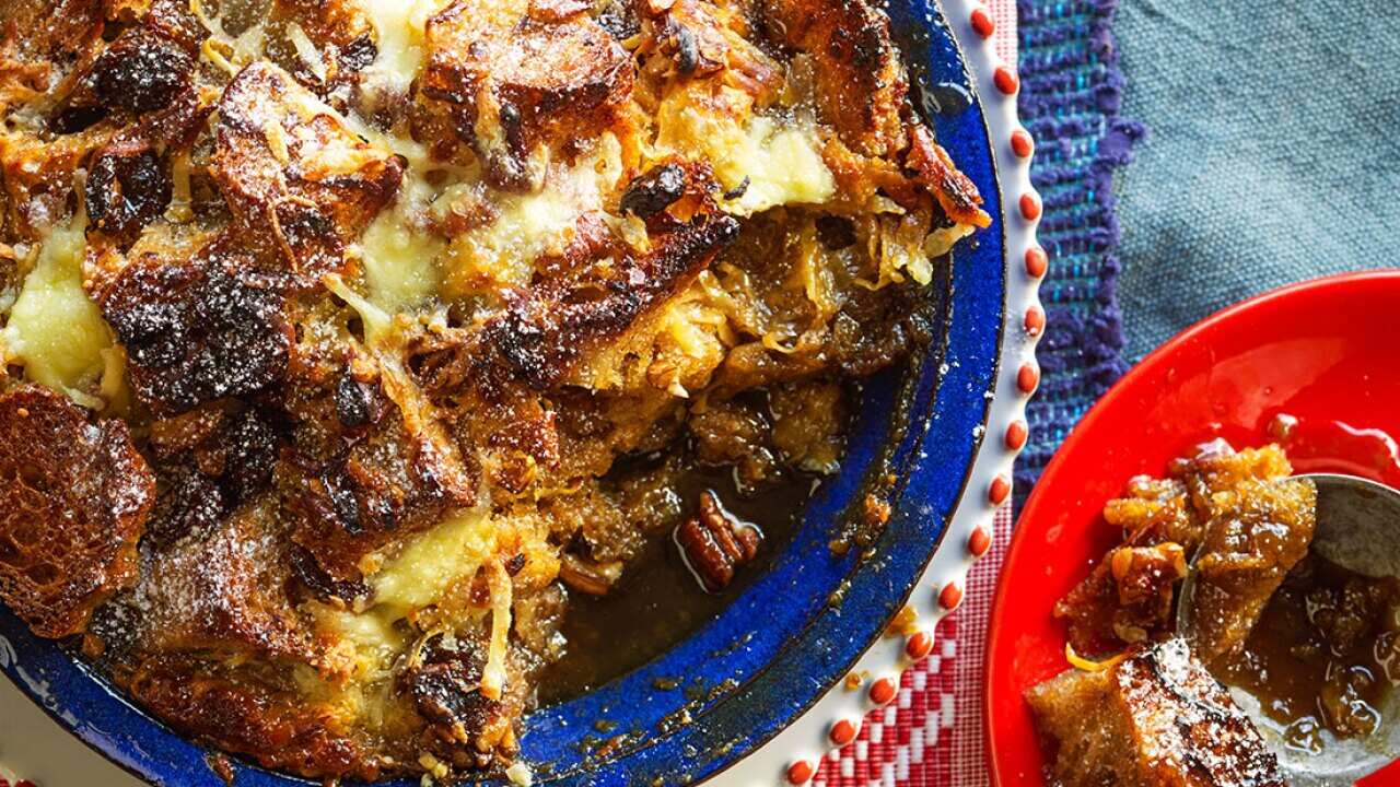 Bread pudding (capirotada)