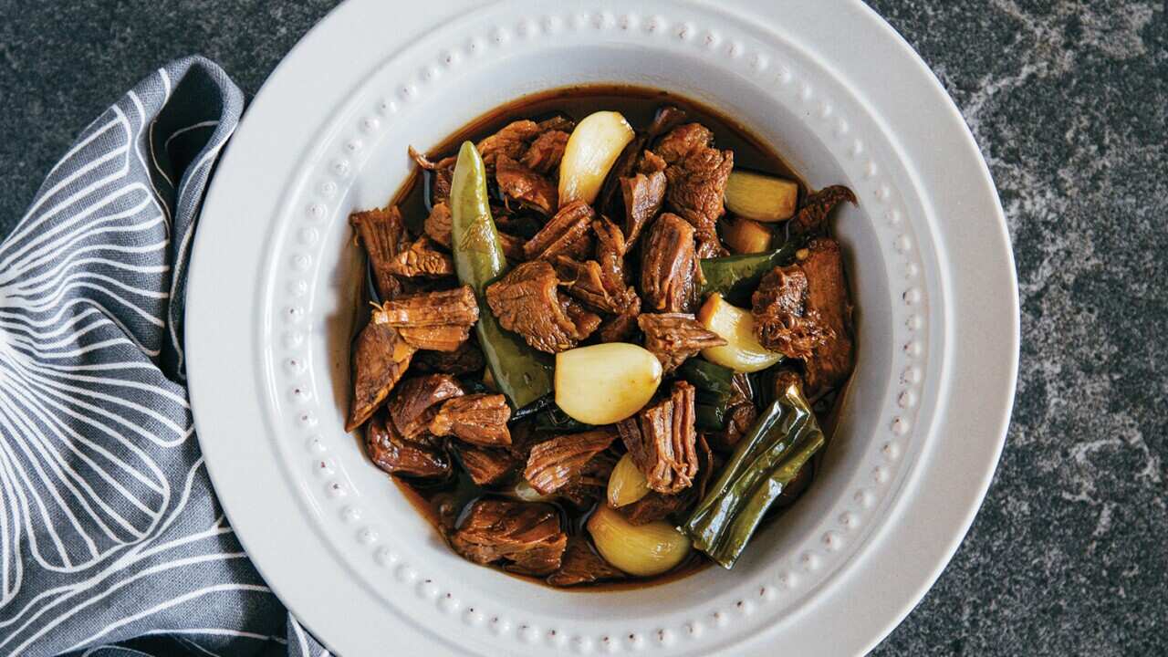 Shredded soy-braised beef (jang jorim)