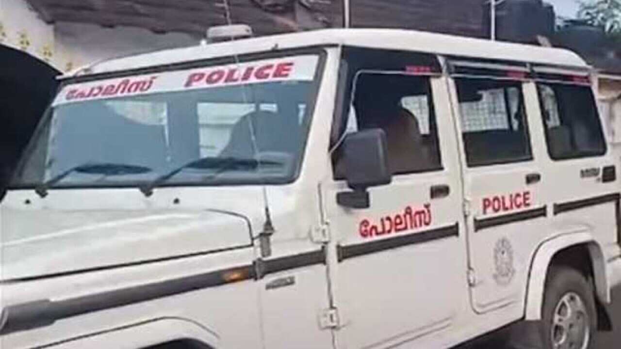 Kerala police.jpg