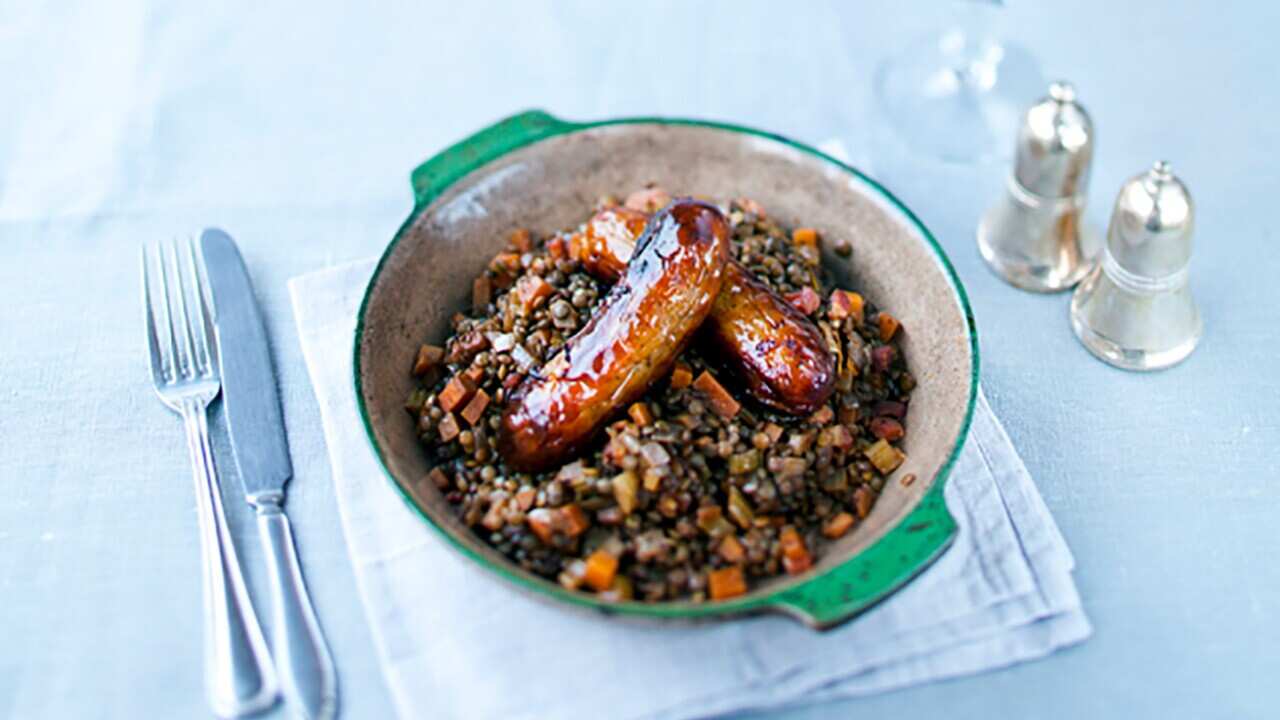 Sausage and puy lentil stew