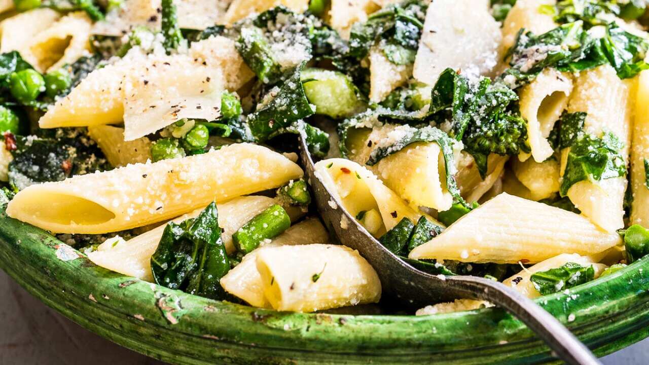 Green bits pasta