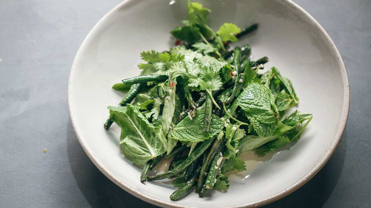 Aromatic snake bean salad