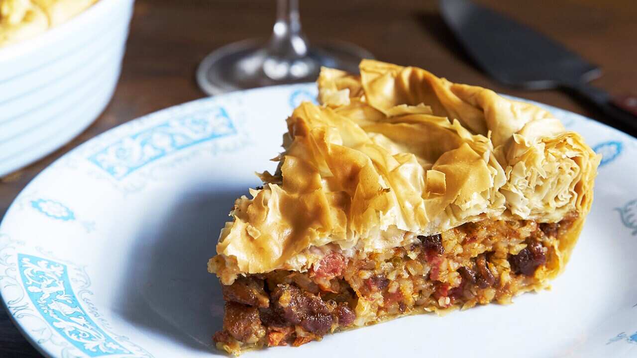 Cephalonia three-meat pie (Kefalonitiki kreatopita)