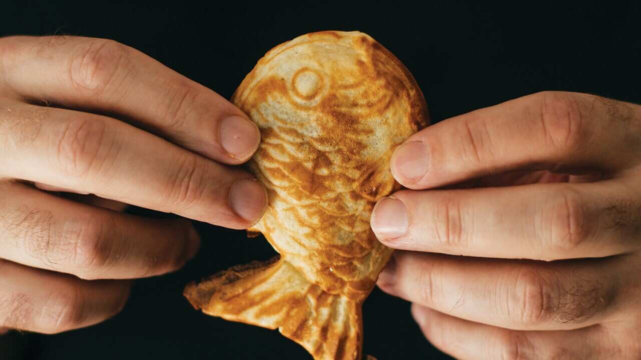 Goldfish bread (bungeoppang)