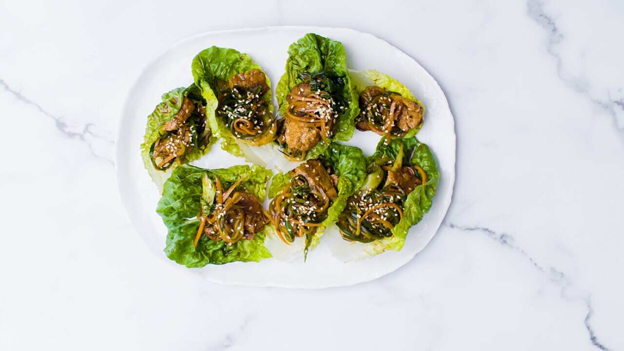 Tender bulgogi pork in lettuce