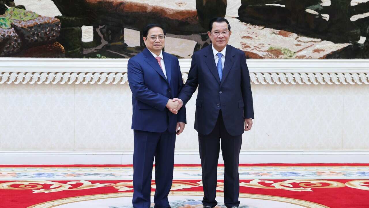 phamminhchinh_hunsen.jpg