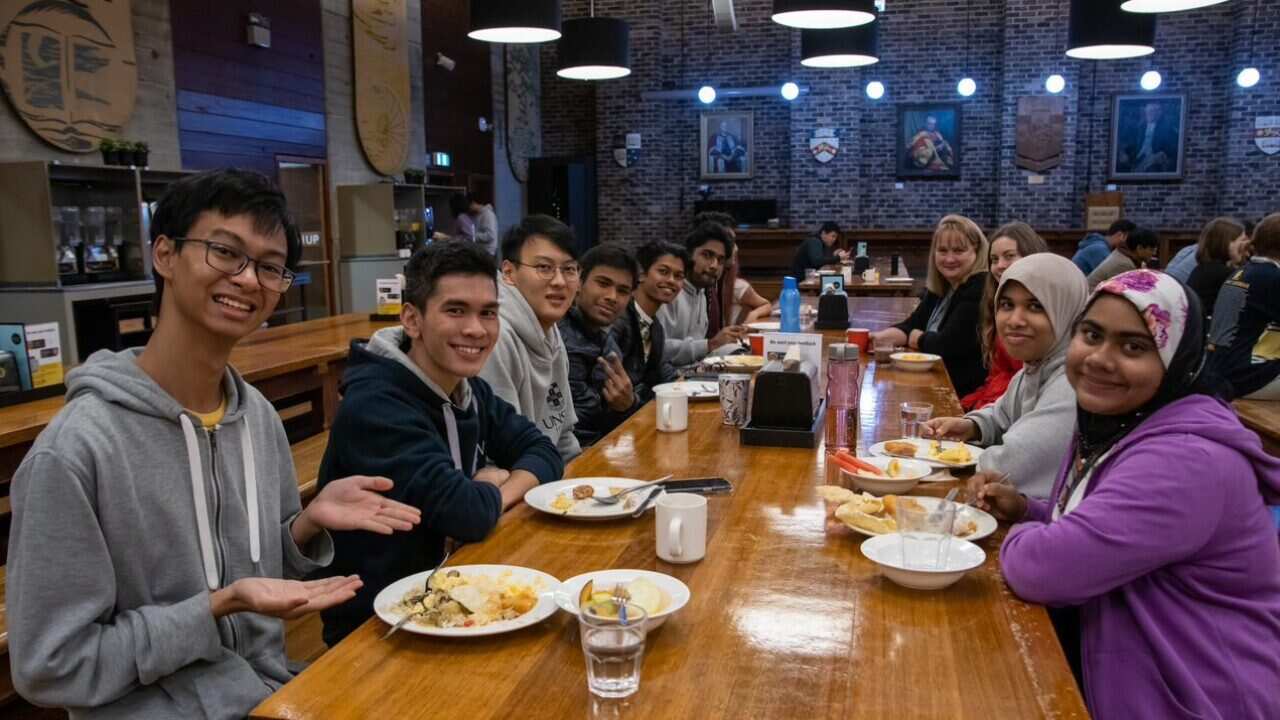 Pre-dawn meals organised in UNSW