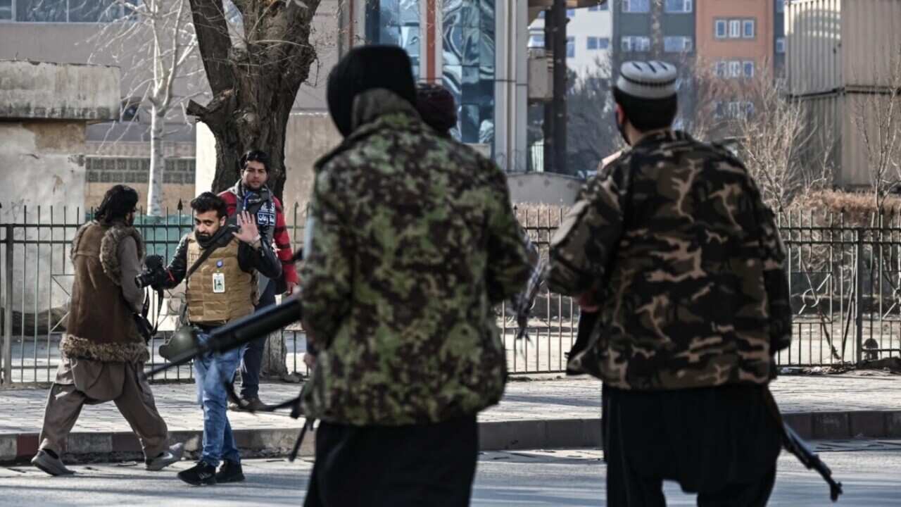 برخورد طالبان با يك خبرنگار.jpeg