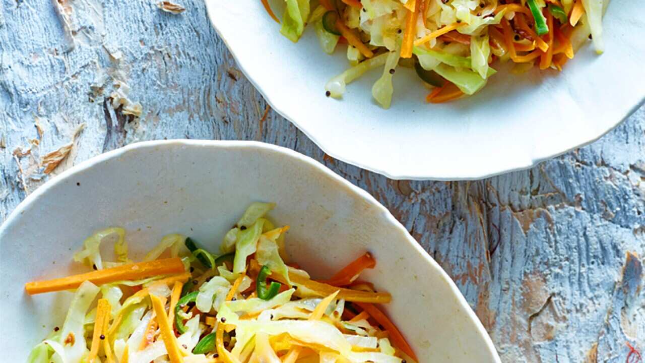 Spicy pickled coleslaw (zasar)