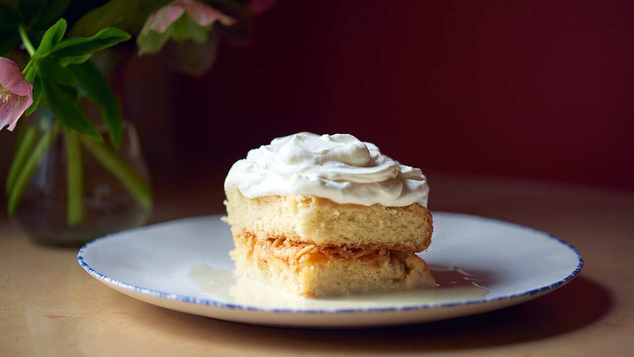 Almond tres leches cake  - pastel de tres leches con almendras