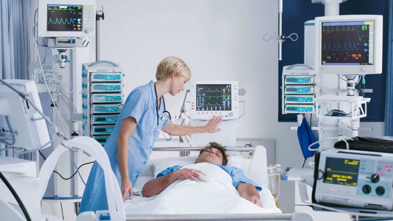 Coronavirus, intensive care, COVID-19,