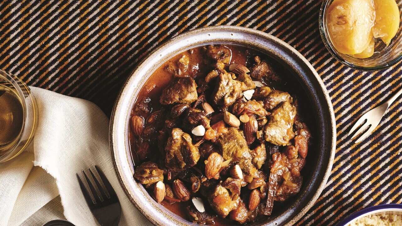 Goat tagine with almonds