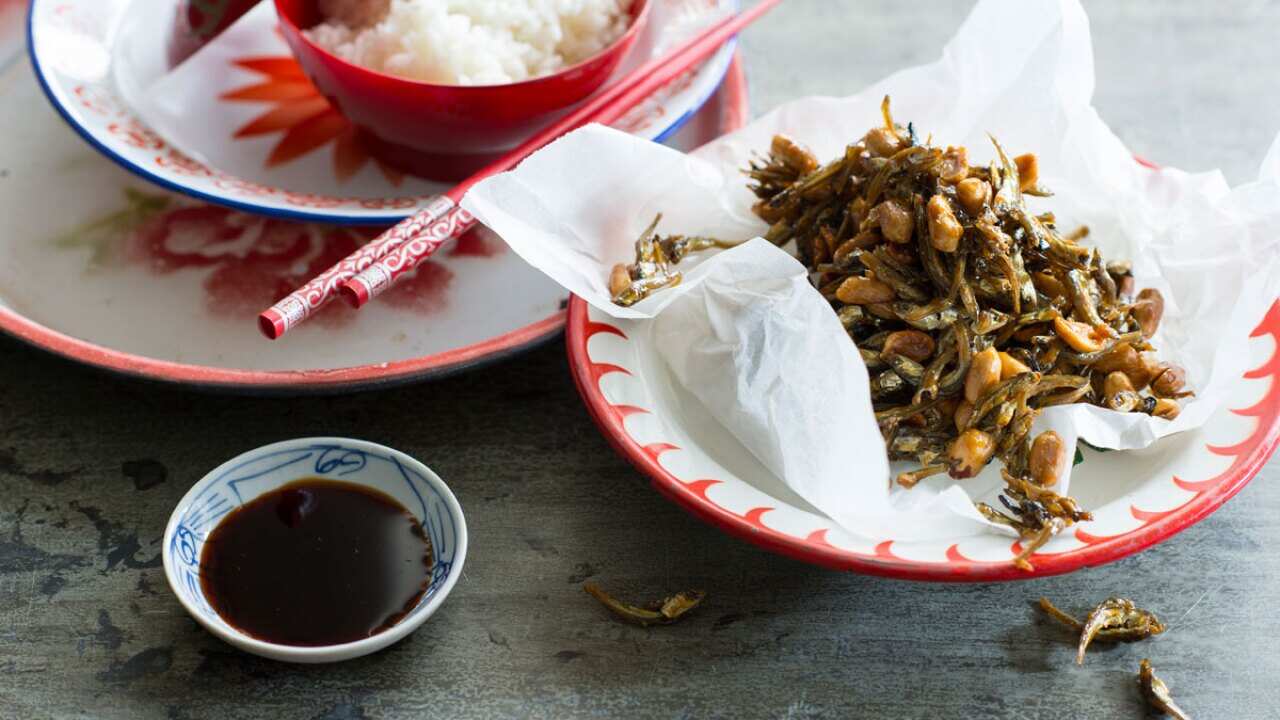 Pan-fried-anchovies-and-peanuts.jpg