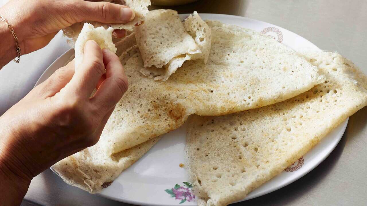 Thosai (Savoury Indian pancakes)