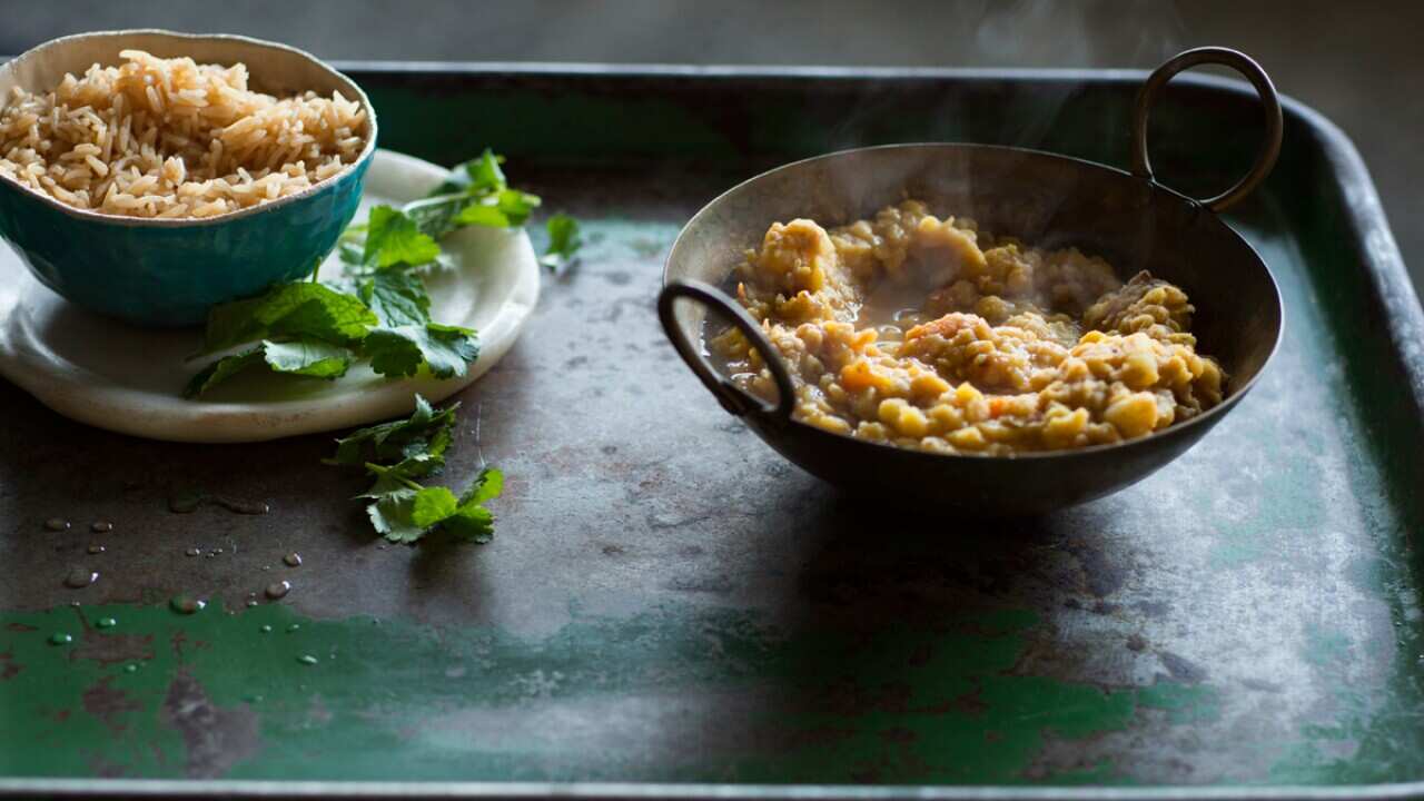 KC_Gujarati-Dhan-Shaak-daal.jpg