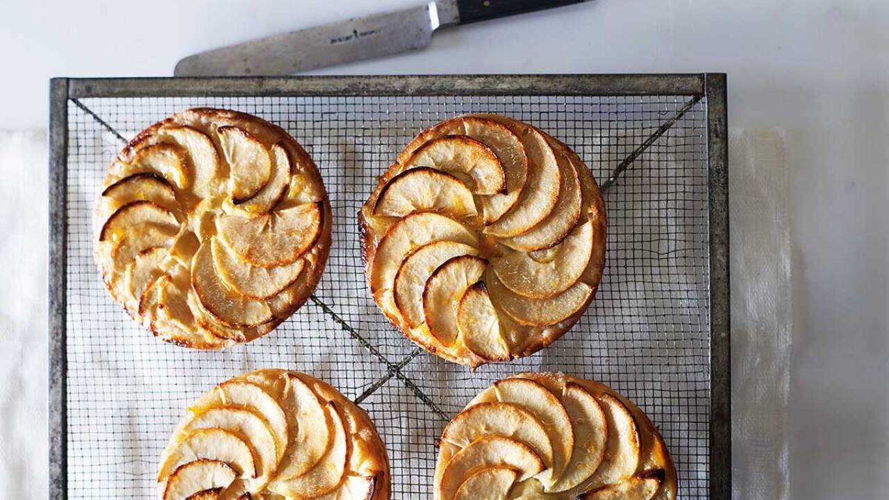 French apple tart