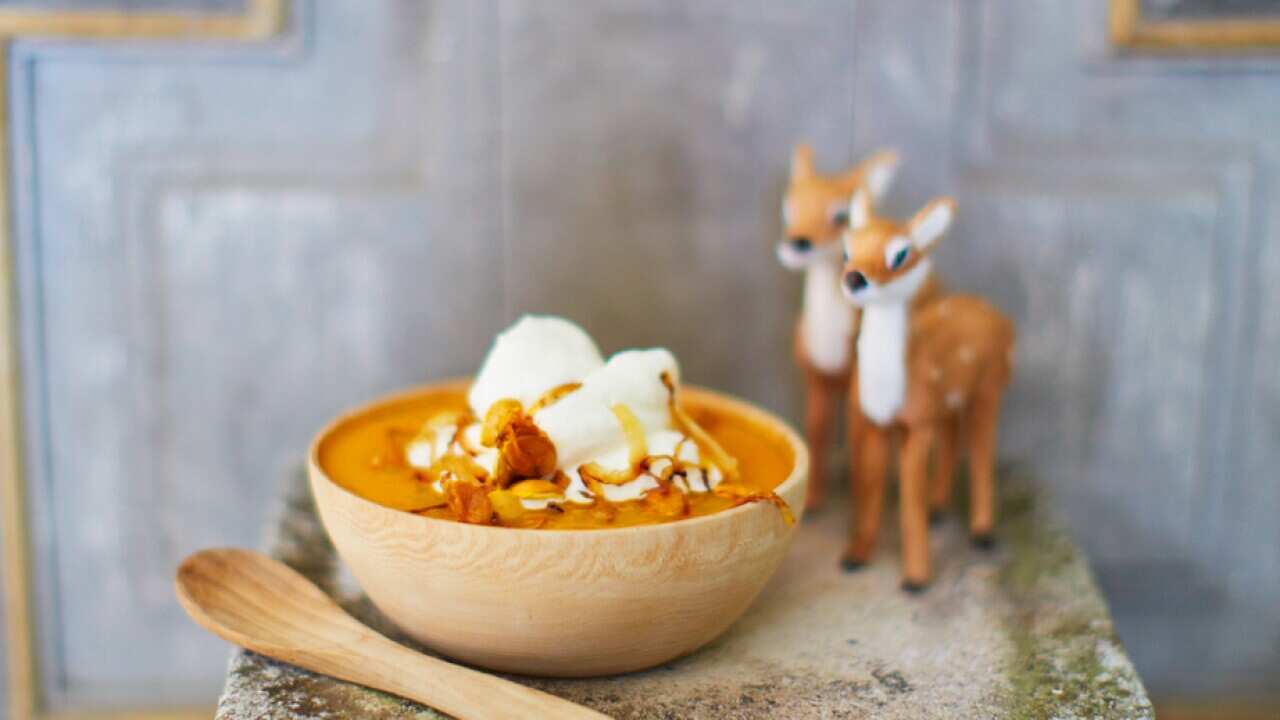 Roasted pumpkin soup with caramelised onion