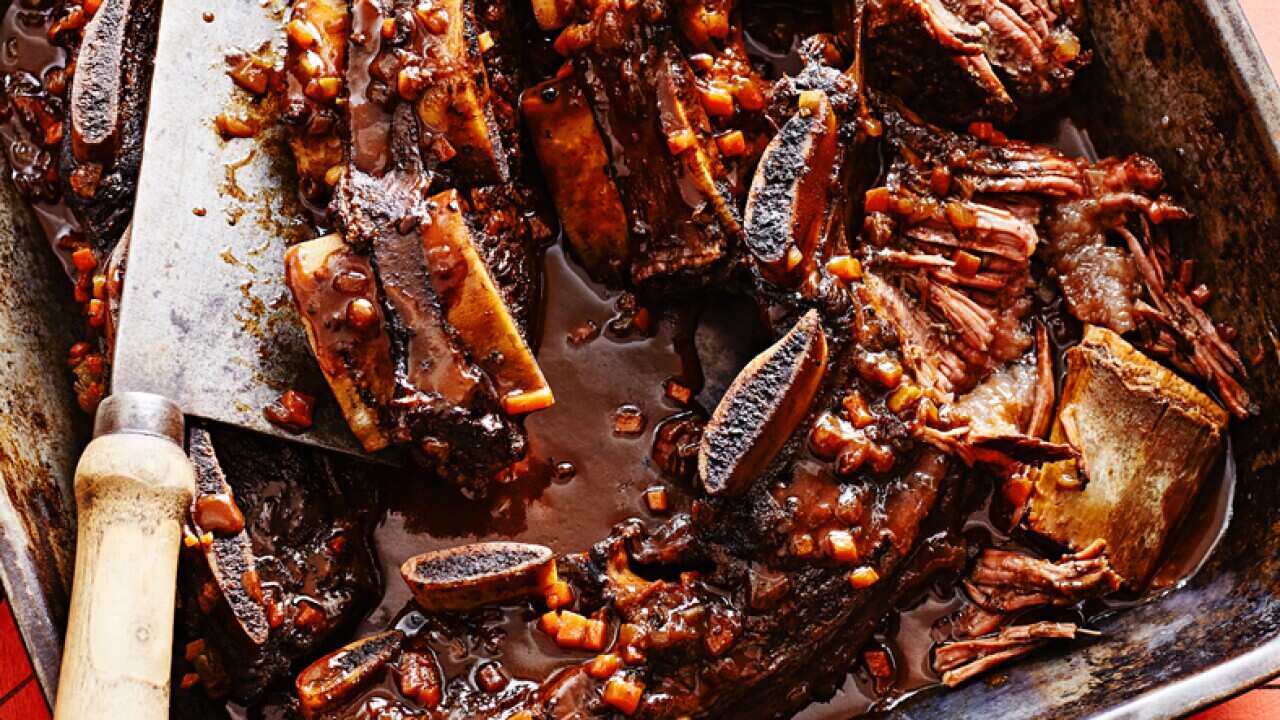 Asado in black sauce with chocolate