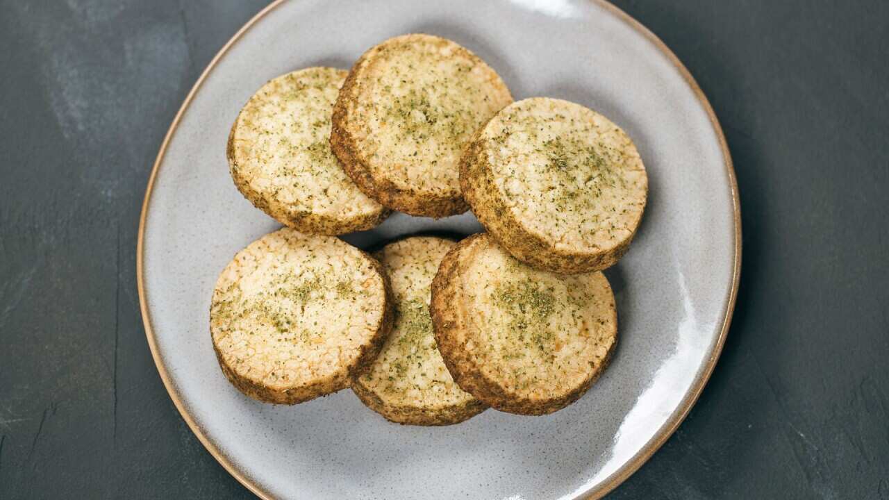 Macadamia shortbread