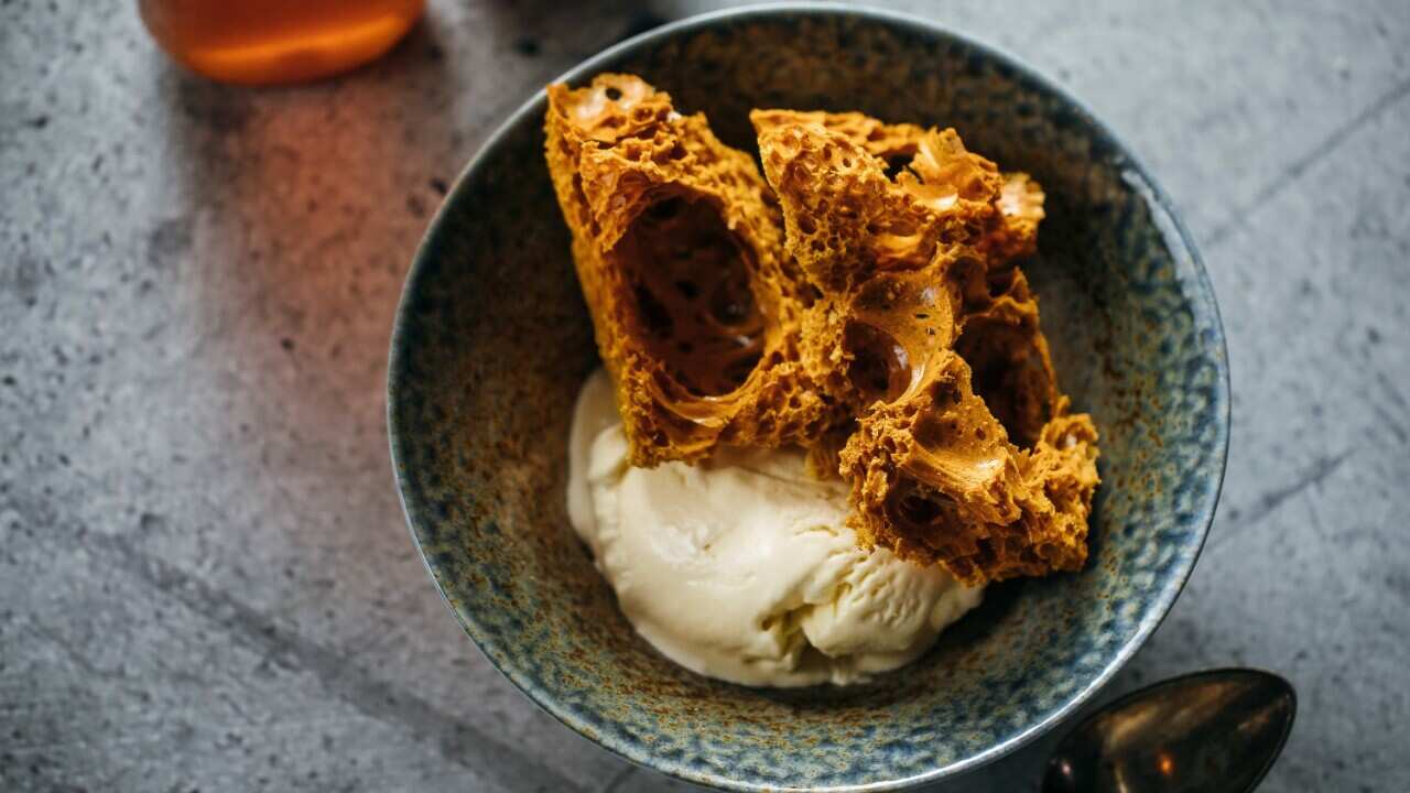 Honeycomb with milk ice cream