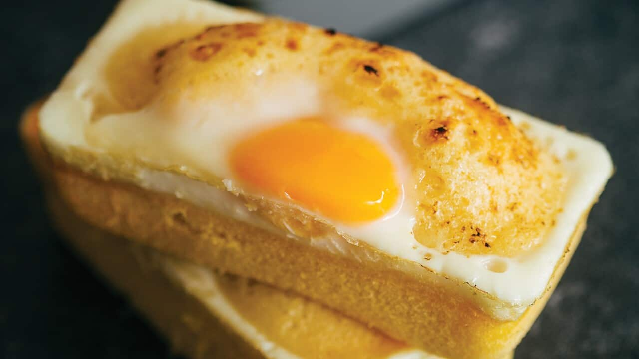 Cheesy eggy bread (gyeran ppang)