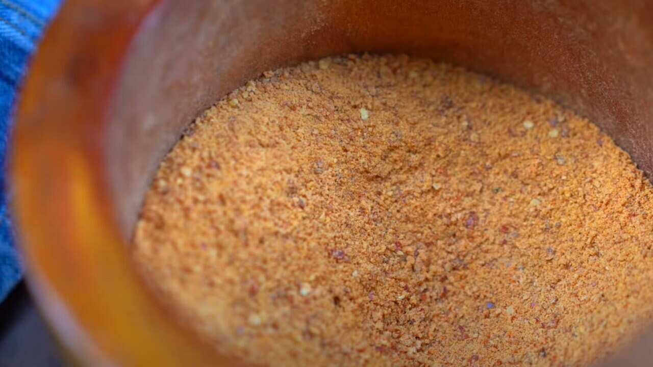 gunpowder spice aka milagai podi or idli chilli powder