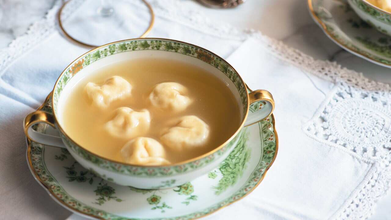 Cappelletti in chicken broth