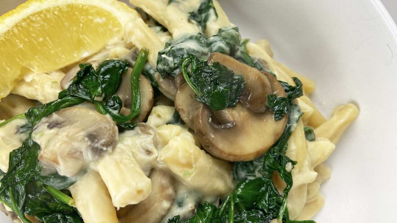 Hummus pasta