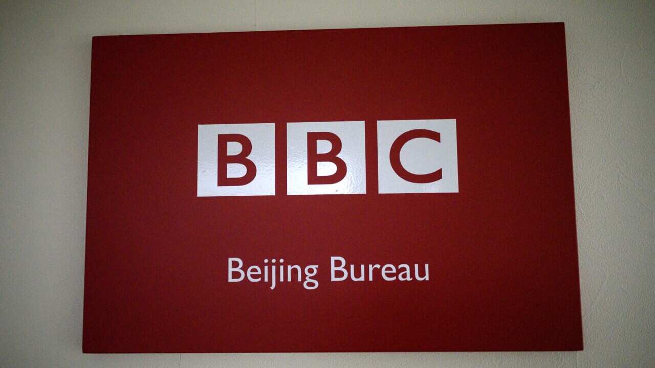 This photo shows the BBC logo at their Beijing bureau office on February 12, 2021. - China's broadcasting regulator on February 11, 2021 banned BBC World News