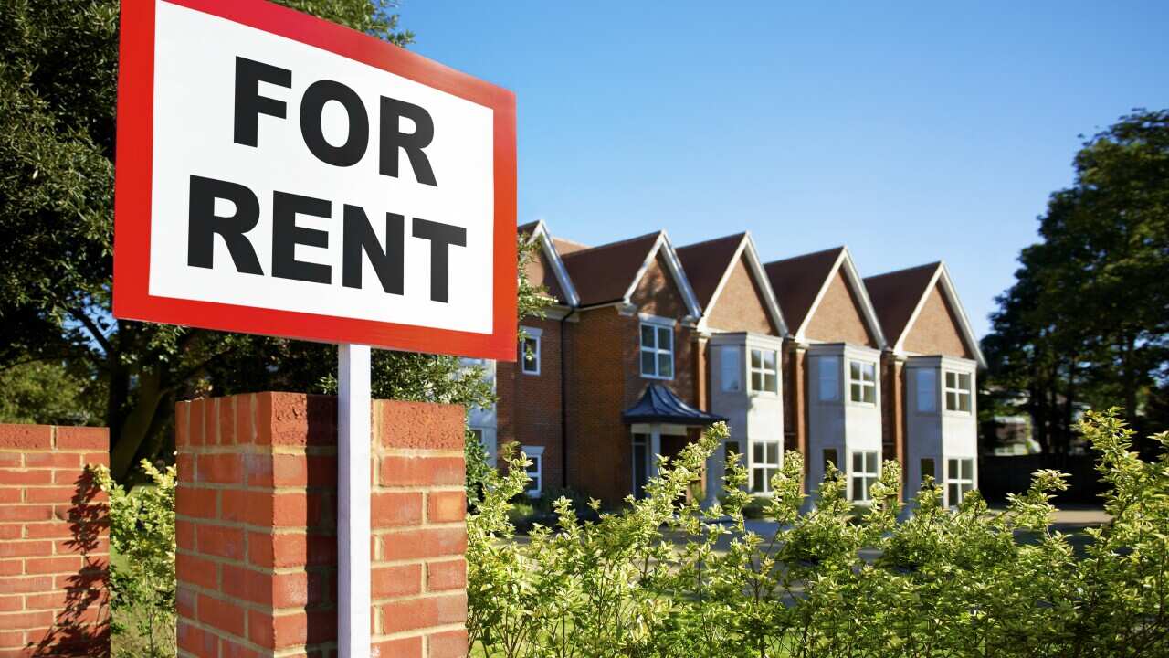 House/flat for rent sign