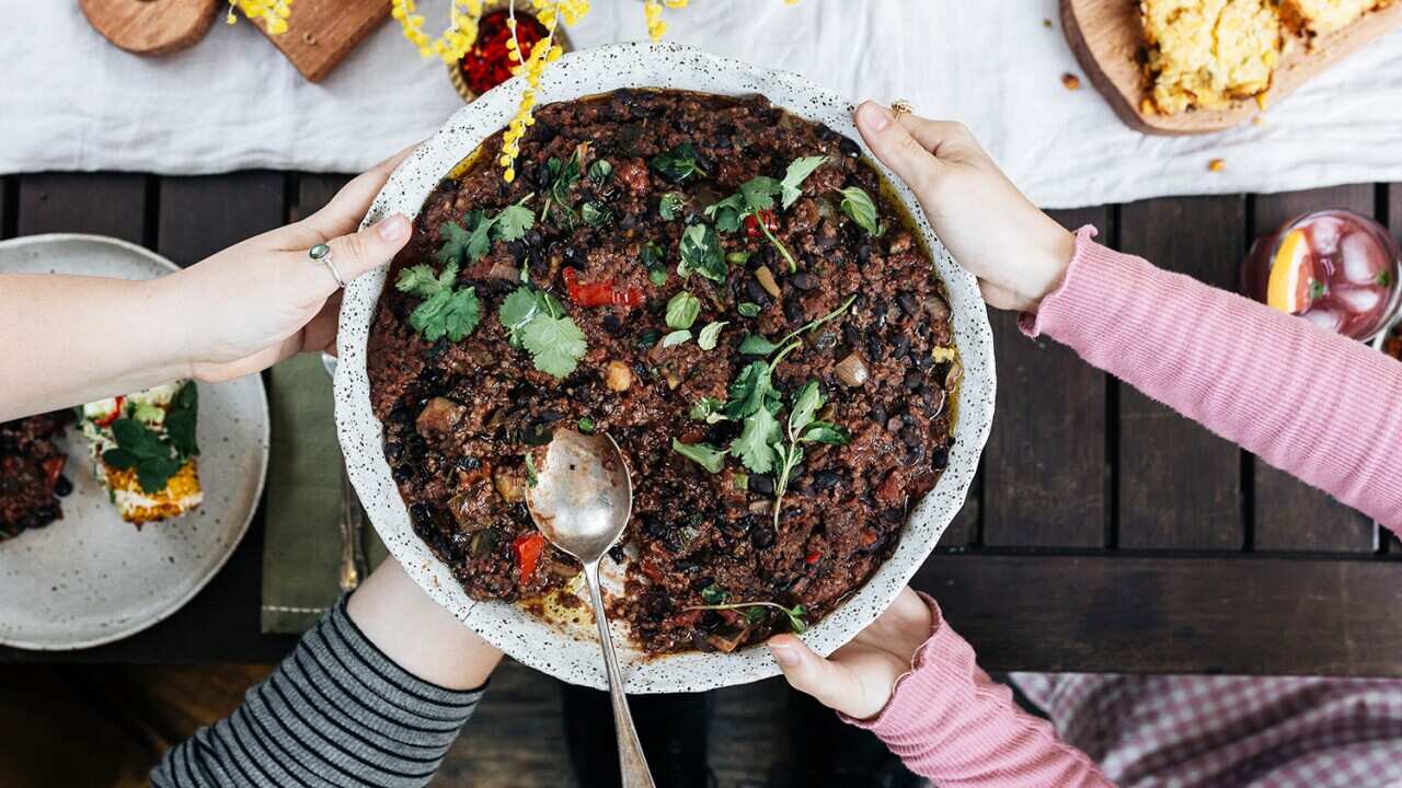 Black bean and quinoa chilli