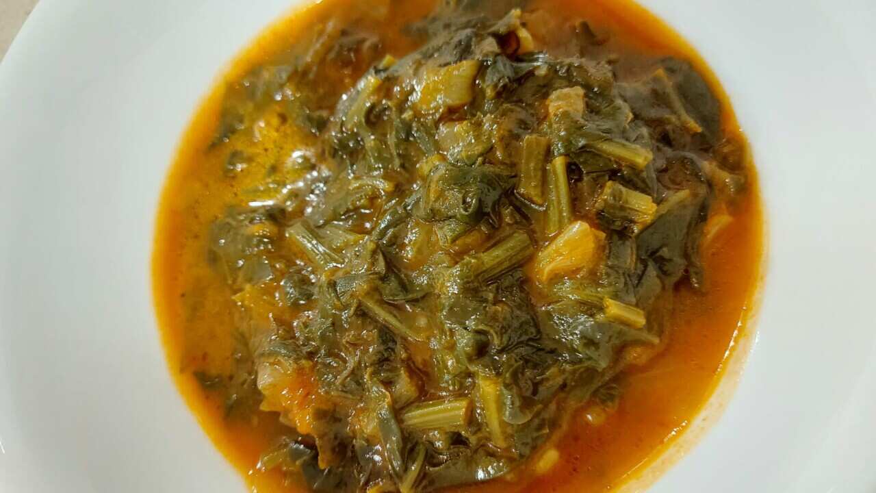 Iraqi spinach stew