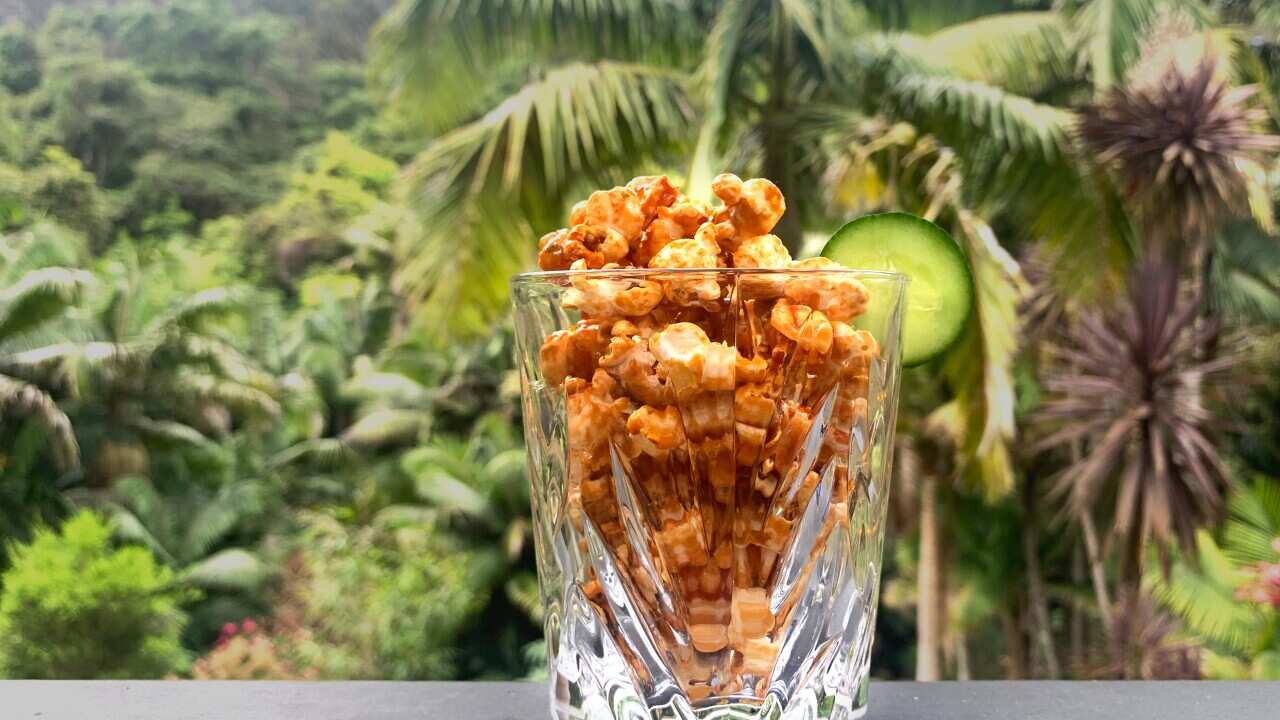 Gin and tonic popcorn