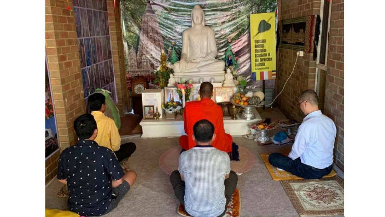 Vipassana Buddhist Meditation class at Wat Sereychum