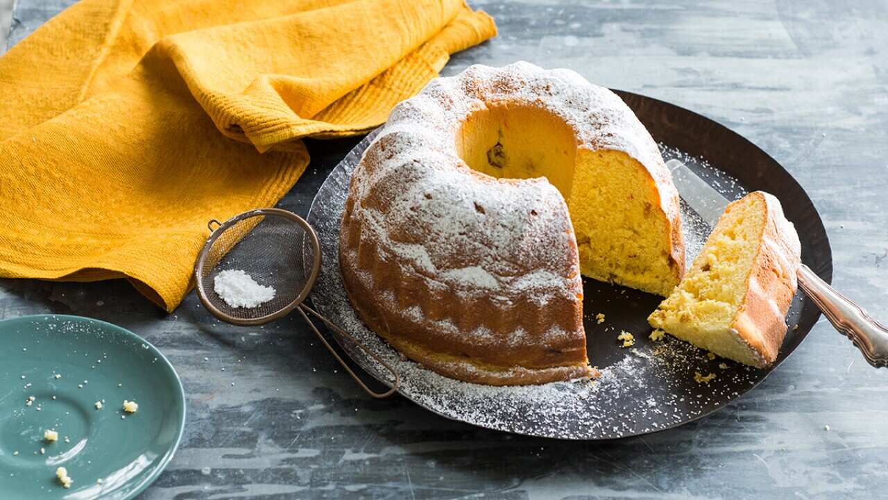 Saffron cake