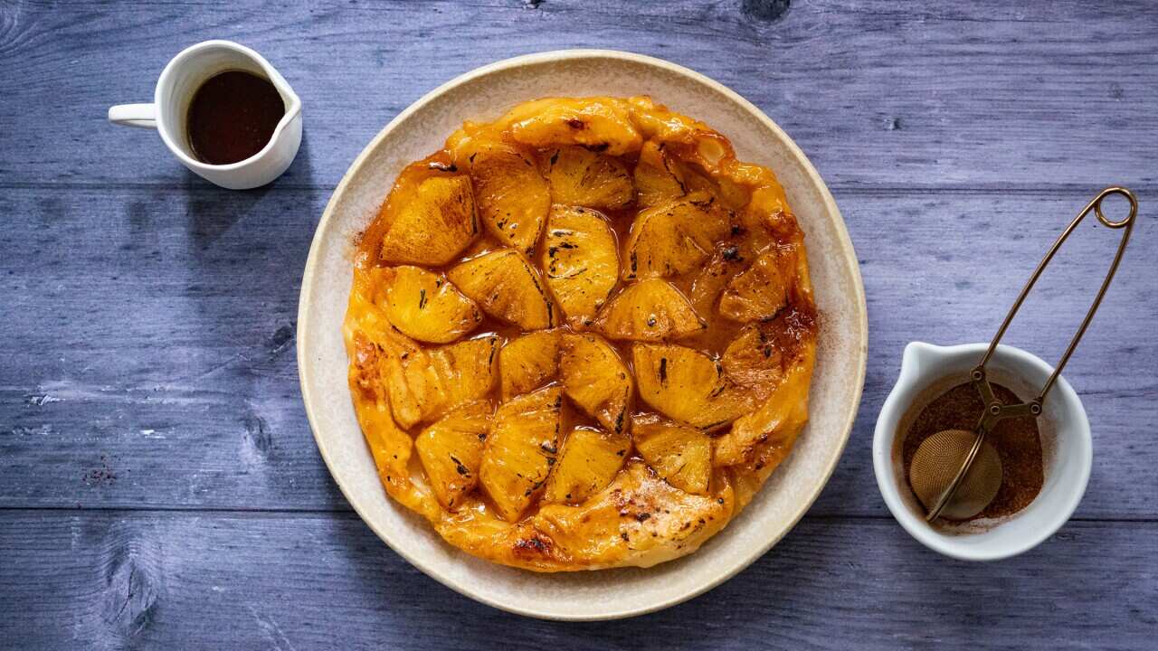 Pineapple tarte tatin