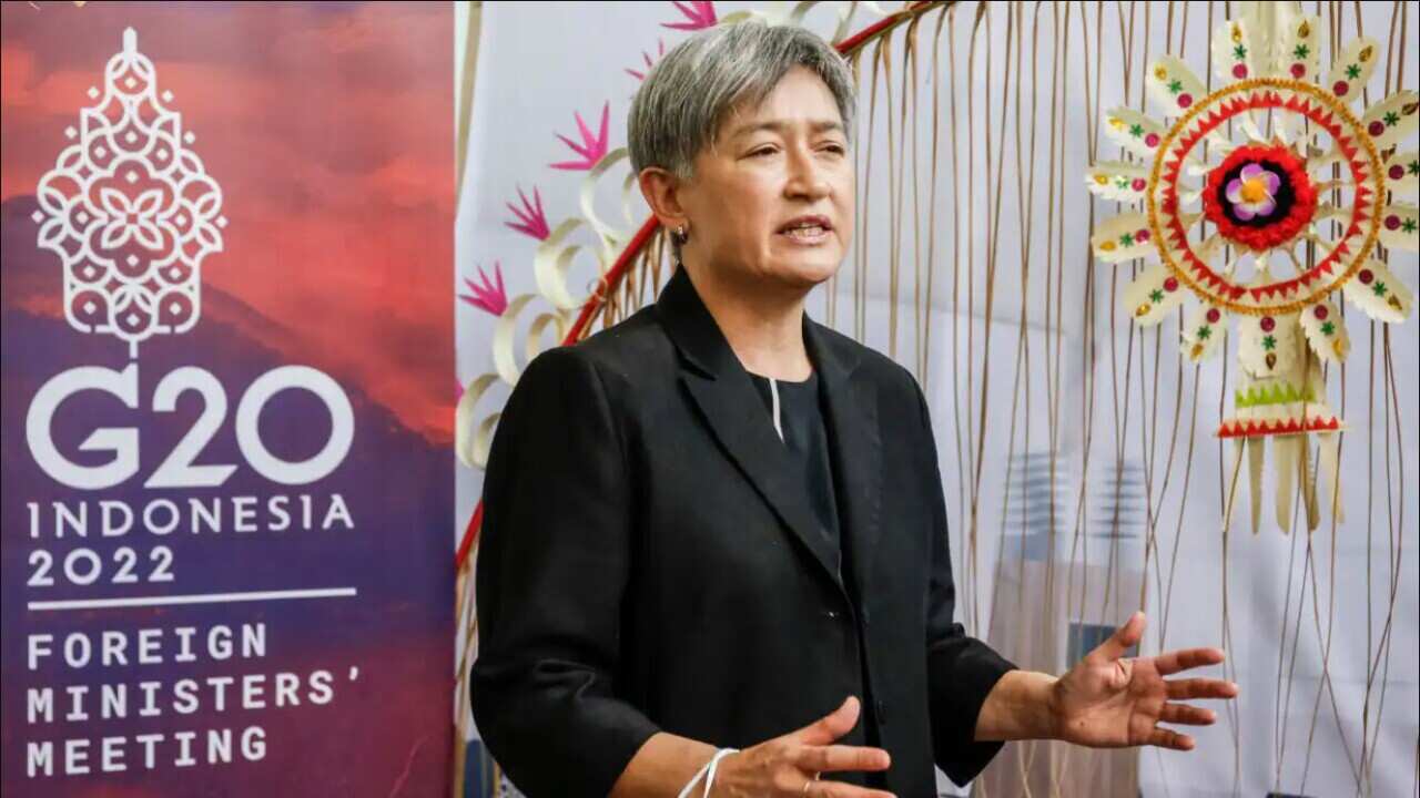 Penny Wong is set to meet her Chinese counterpart Wang Yi on the sidelines of the G20 foreign ministers' meeting in Bali.