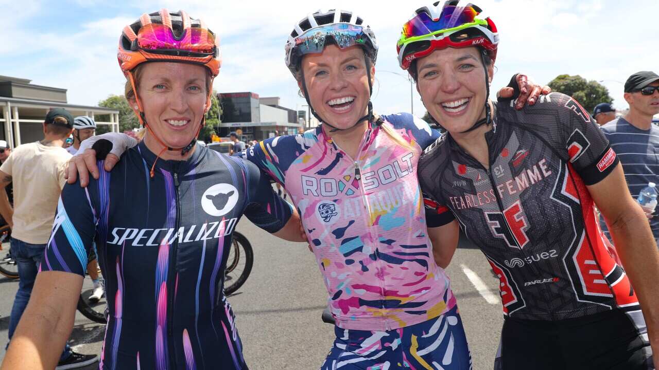 Melbourne to Warnnambool, Taryn Heather, Peta Mullens, Beck Hill