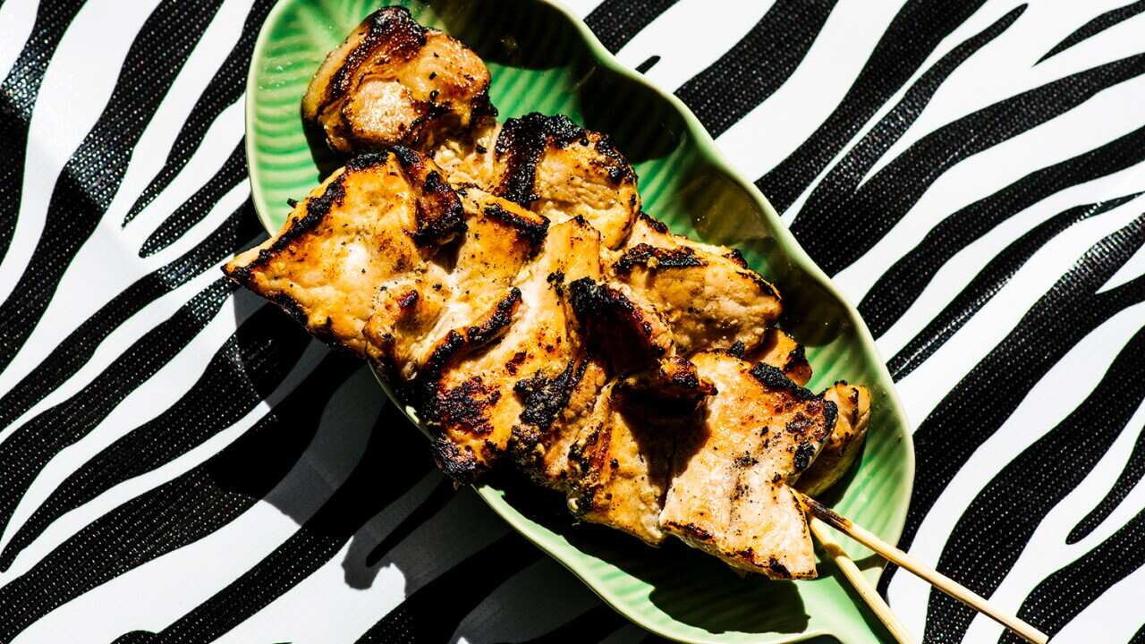 Grilled pork skewers (moo ping)