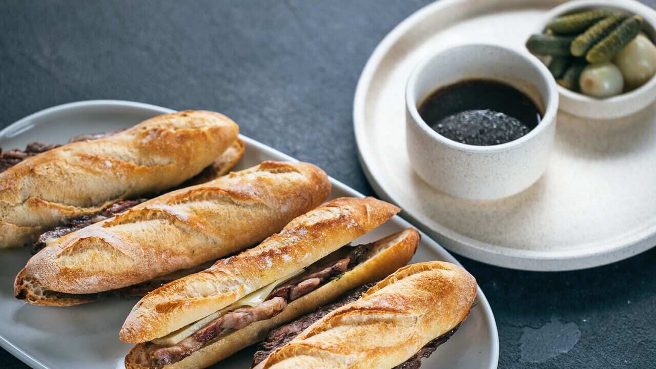 French dip sandwich