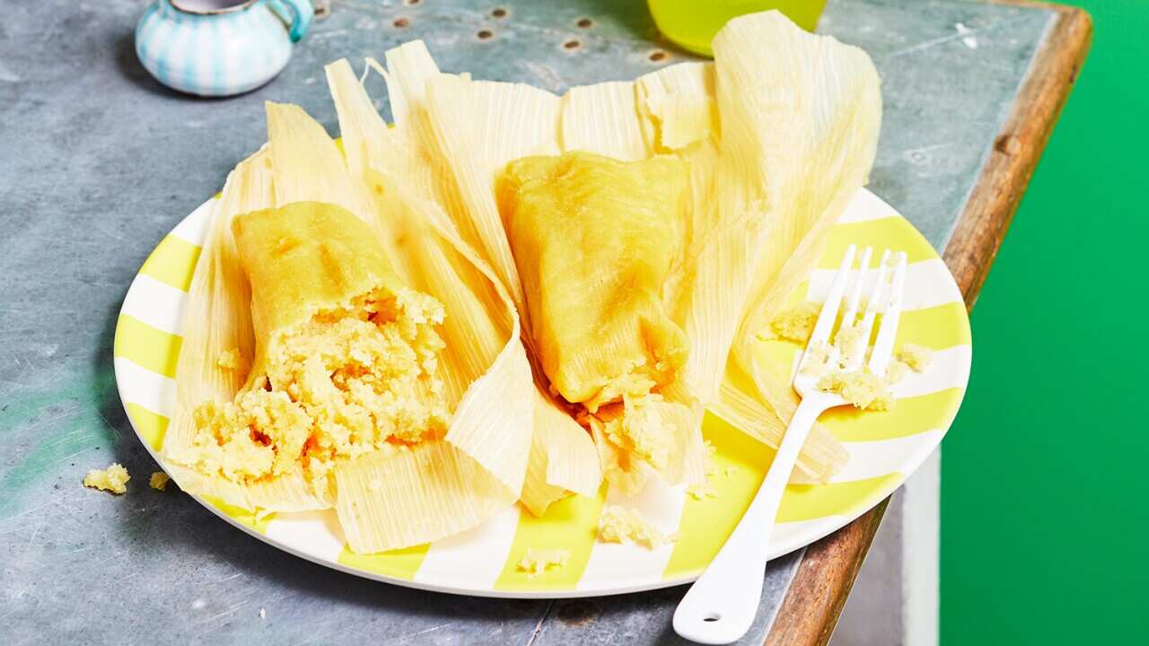 Tamales de piña (pineapple tamales)